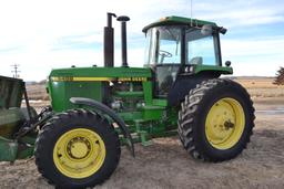 1990 John Deere 4455 Tractor