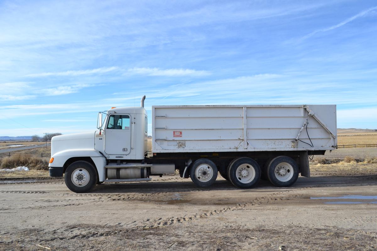 1998 Freightliner Truck