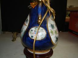 DECORATOR LAMP DARK BLUE WITH BIRD ON TREE LIMB INSET EX CONDITION