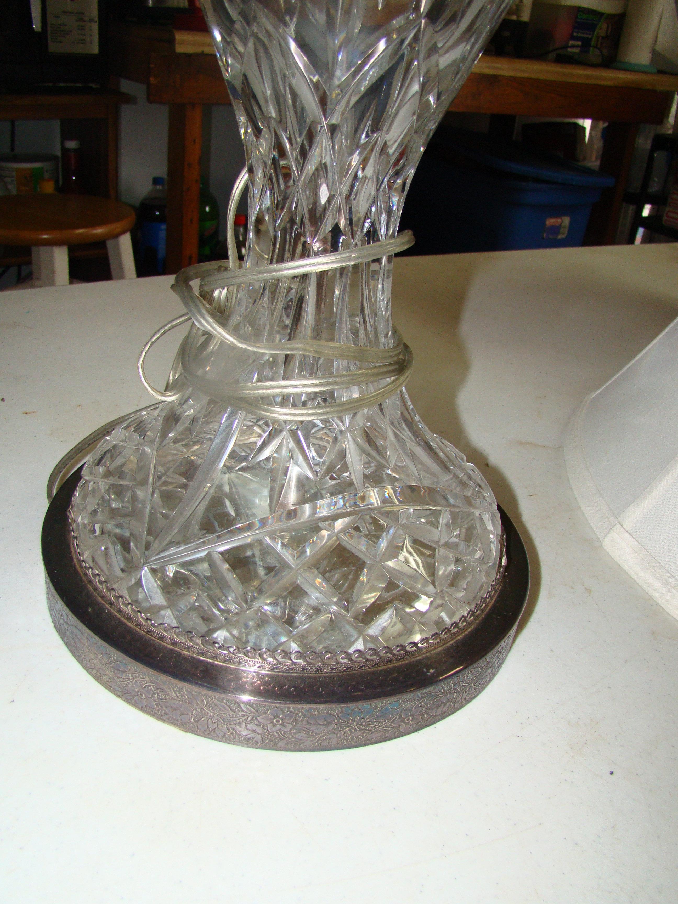 WATERFORD LAMP 32 INCHES TALL TOP, FINIAL WITH CRYSTAL SLIGHTLY EX CONDITIO