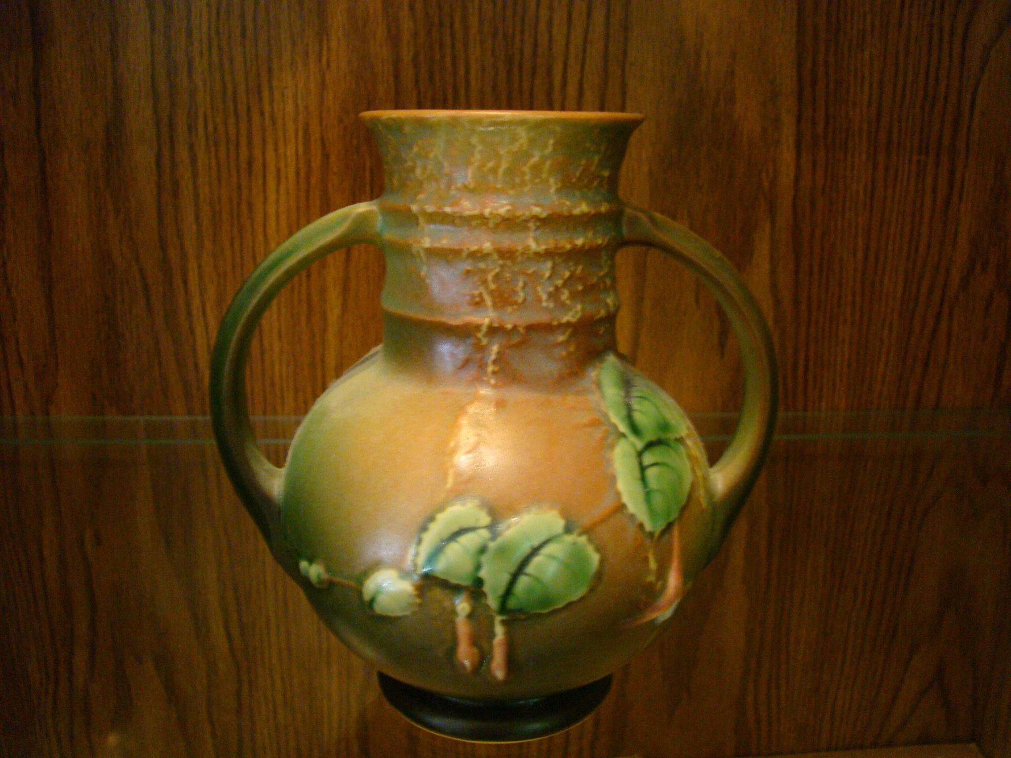 ROSEVILLE VASE