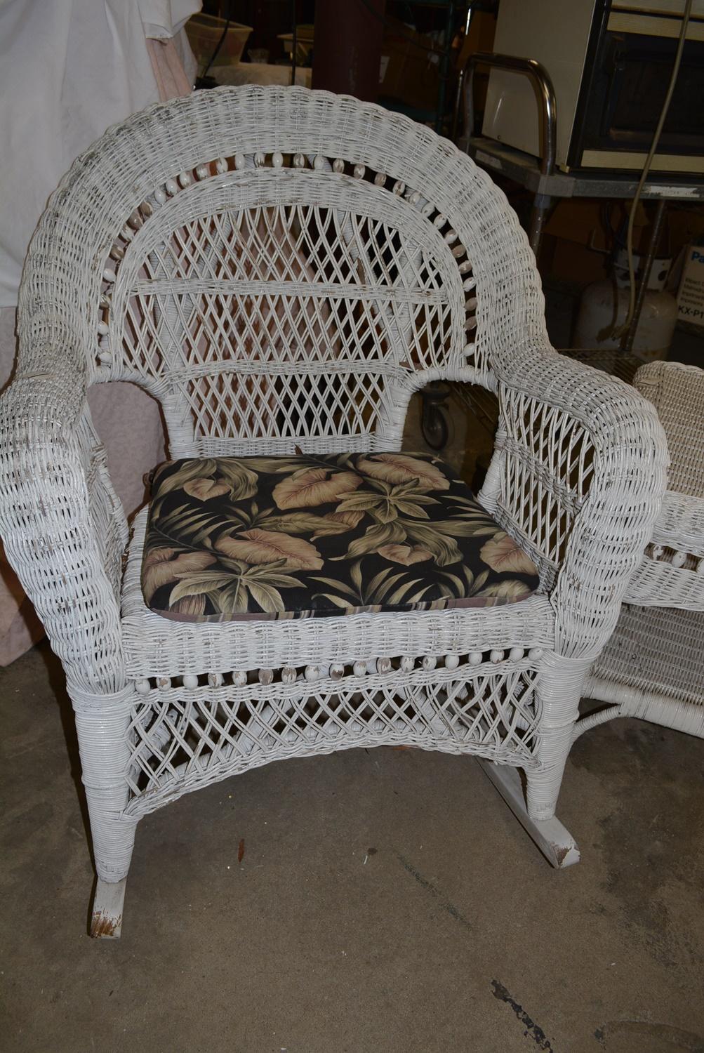 3 PIECE WICKER PATIO SET