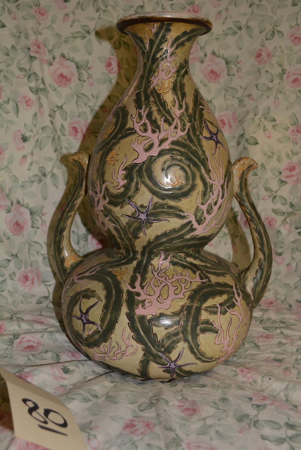 ORIENTAL 2 HANDLED VASE