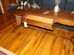 SUPER NICE MAHOGANY LIBRARY TABLE