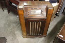 Radio in Mahogany Case