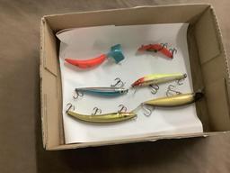 6 lures