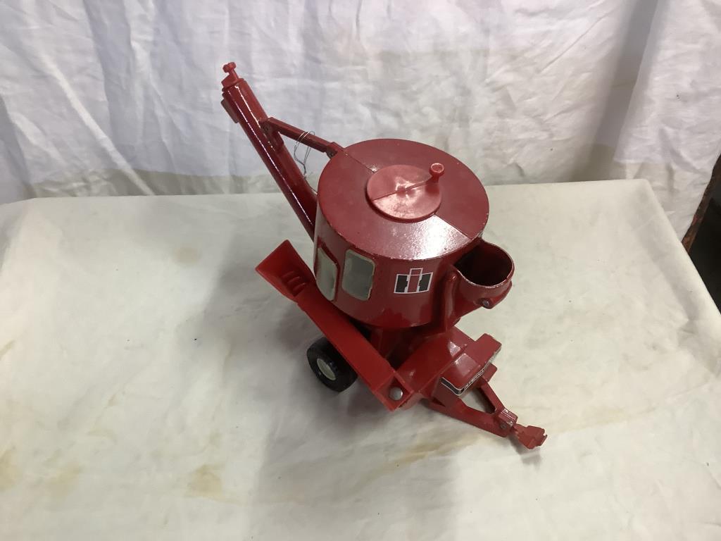 IH Feed Mill / Grinder Mixer