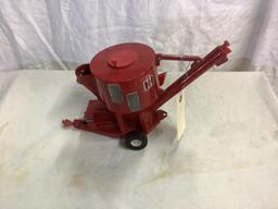 IH Feed Mill / Grinder Mixer