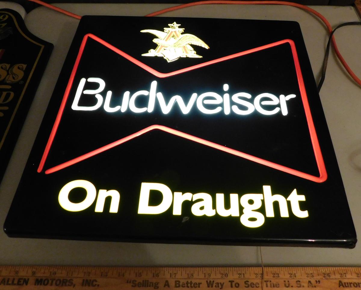 PLASTIC BUDWEISER ON DRAUGHT LIGHTED SIGN - WORKS