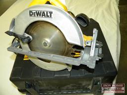 DeWalt 7 1/4 Circular Saw