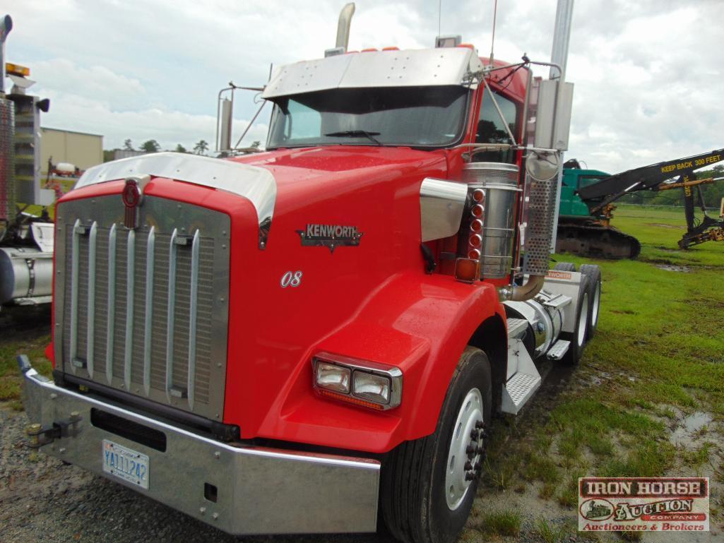 2011 Kenworth T800 Day Cab w/ Cummins ISX15 500 HP Engine