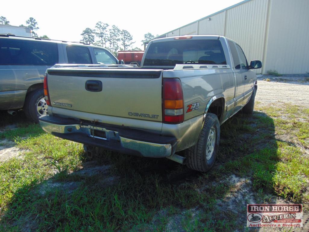 2002 Chevrolet Silverado 1500 LT Z71 Off Road Ext. Cab Pick UP