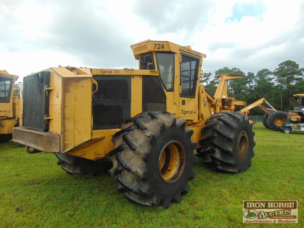 2003 Tigercat 724 Feller Buncher w/ 5700 Single Post Felling Sawhead