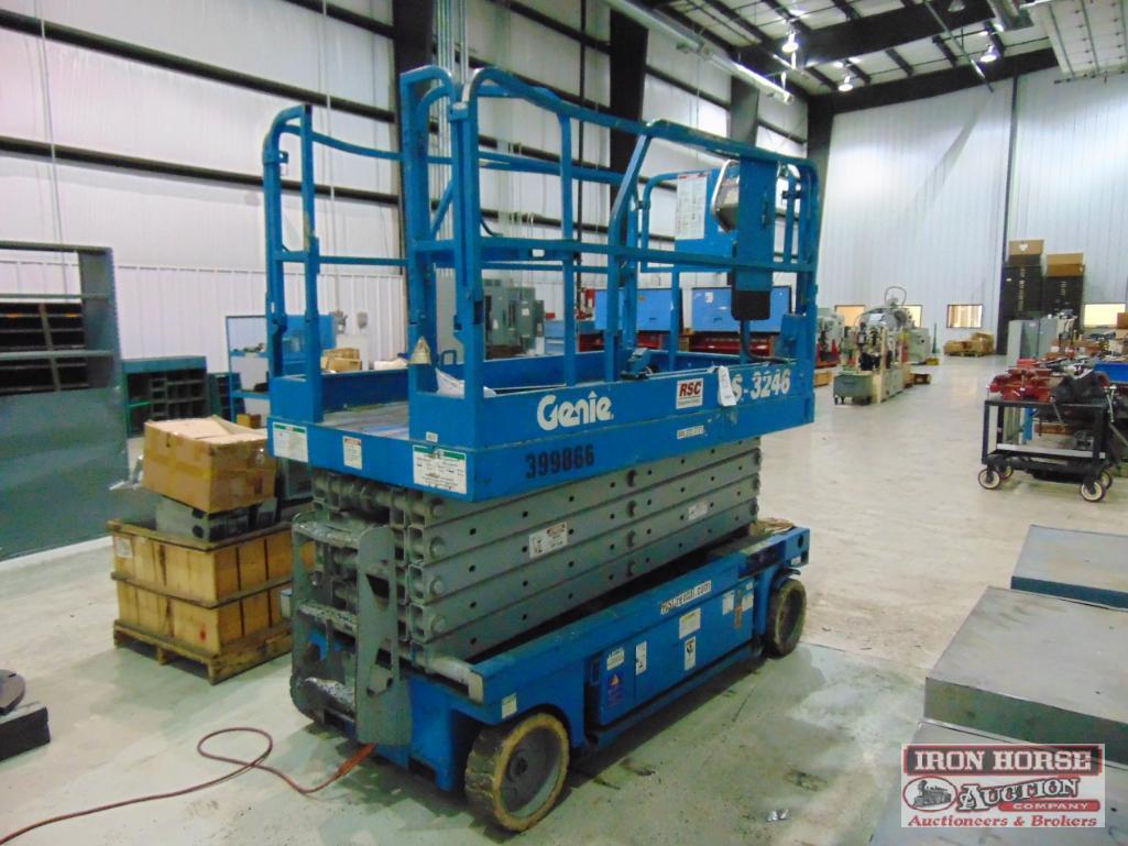 Genie, GS-3246 Scissor Lift,