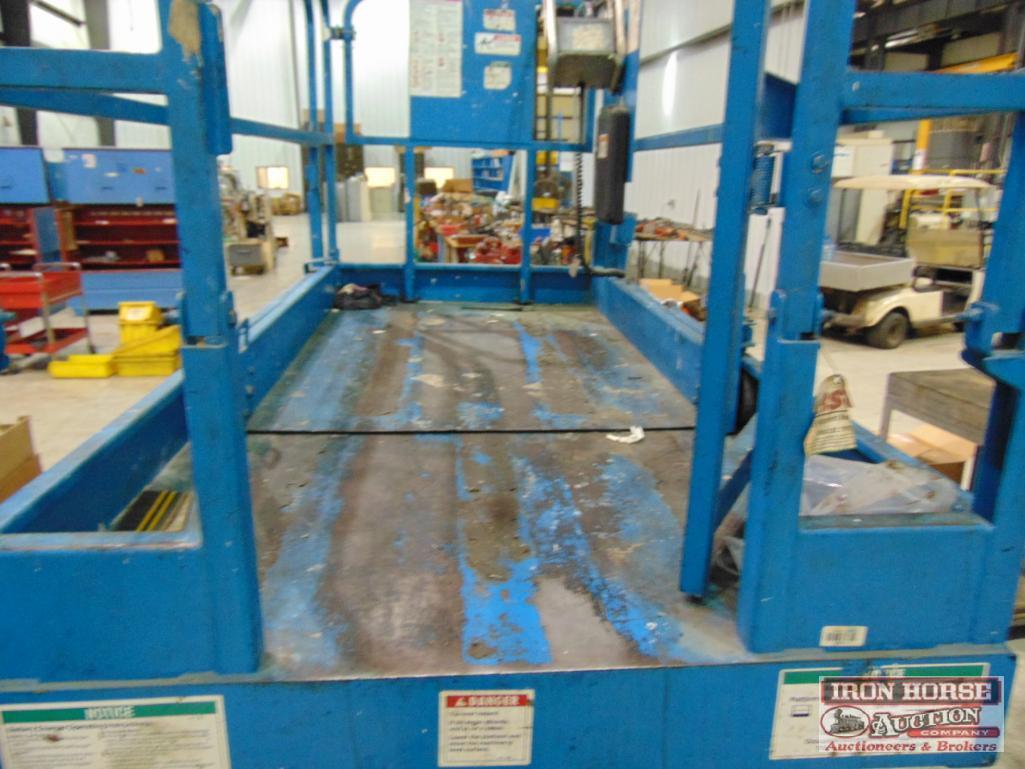 Genie, GS-3246 Scissor Lift,