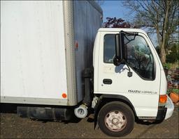 2000 Isuzu Diesel Box Truck