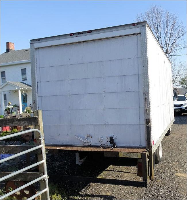 2000 Isuzu Diesel Box Truck