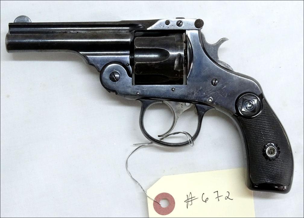 Harrington & Richardson - n/a - .32  - revolver