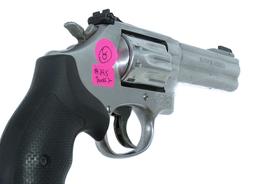 Smith & Wesson - Model: - 617-6 - .22 - revolver