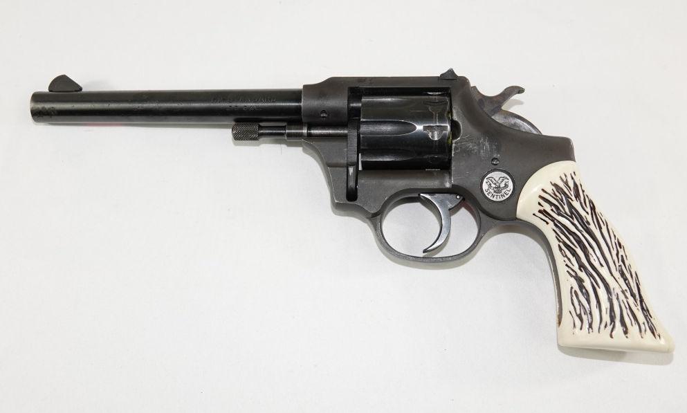 HI Standard - Model:Sentinel - .22- revolver