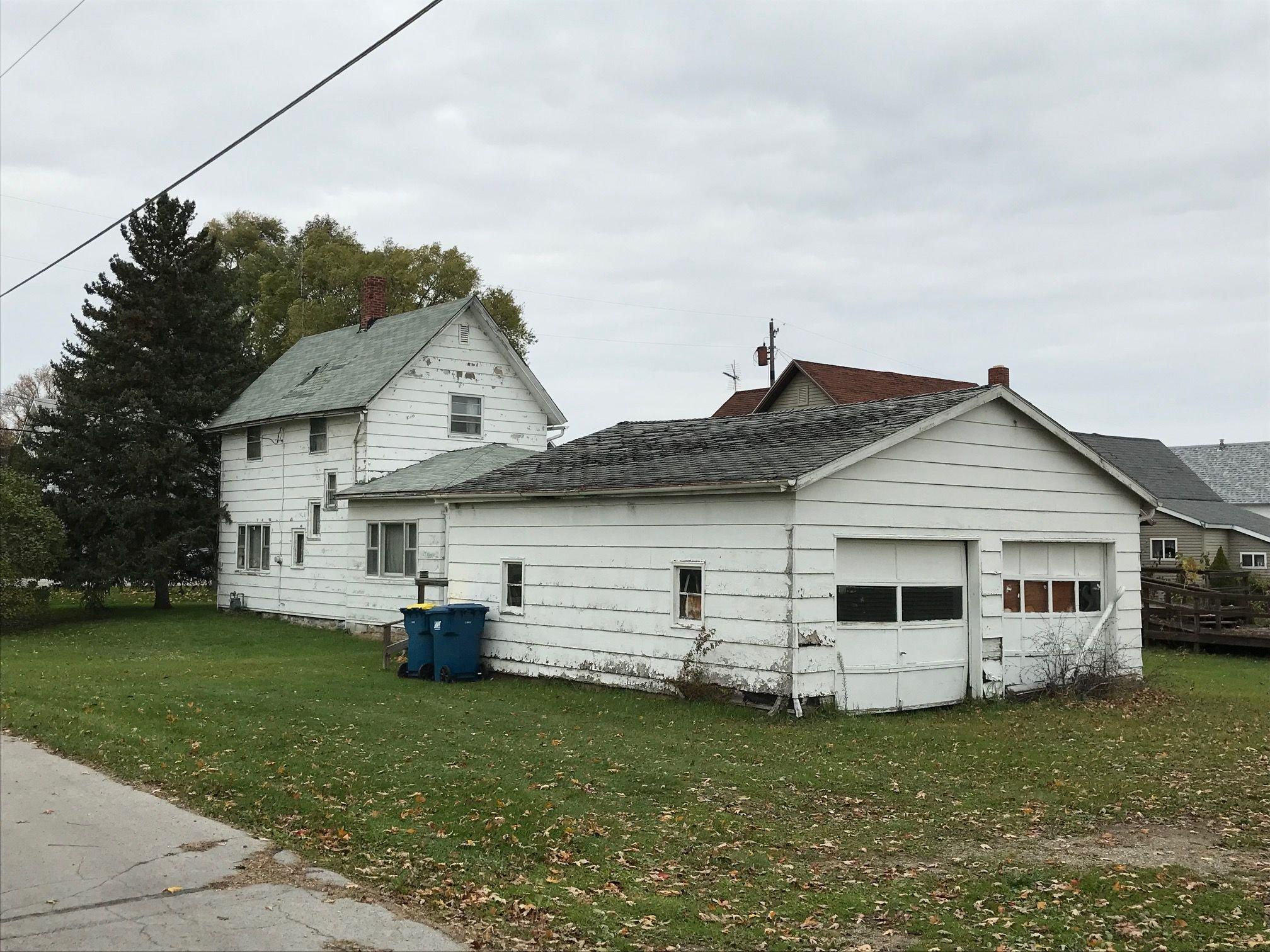 612 S. Wayne Street, Hamilton, Indiana 46742