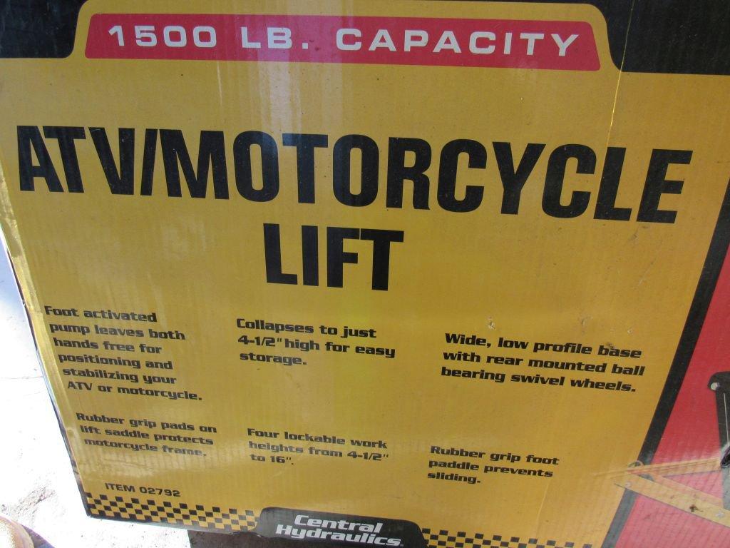 Motorcycle lift
