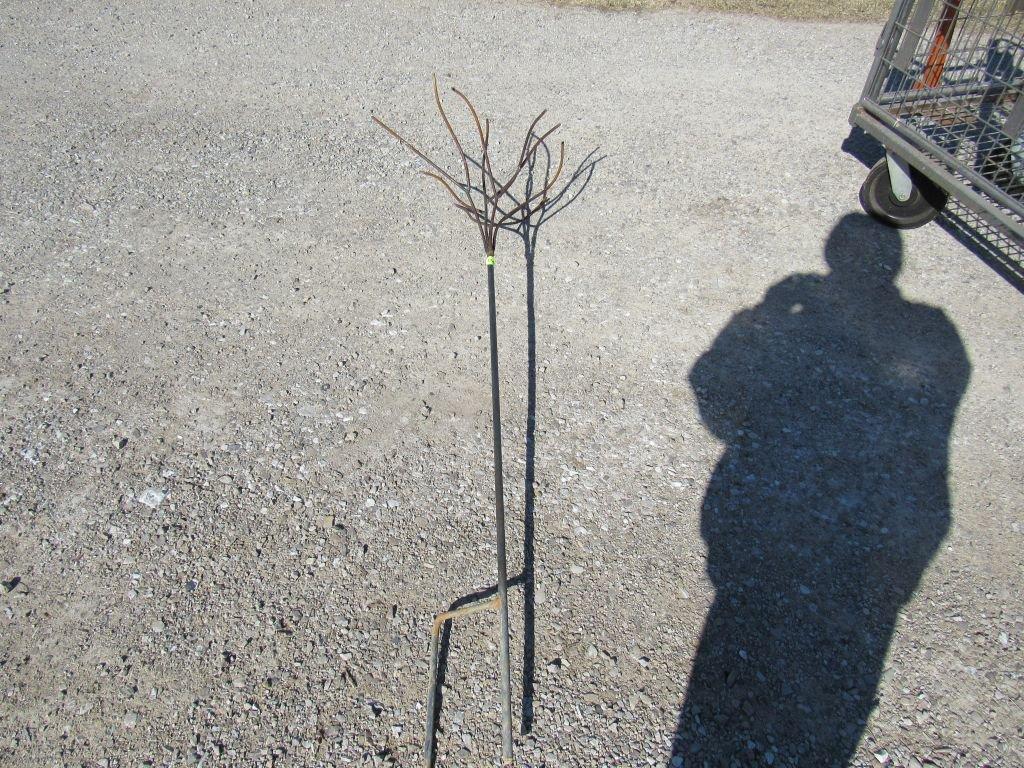 Decorative Bottle Tree Stand