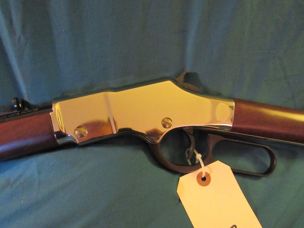 22 cal Henry lever action rifle w. box