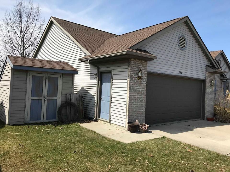 1407 Duesenberg Drive, Auburn, IN 46706 - 3 Bedroom Lakefront Subdivision Home