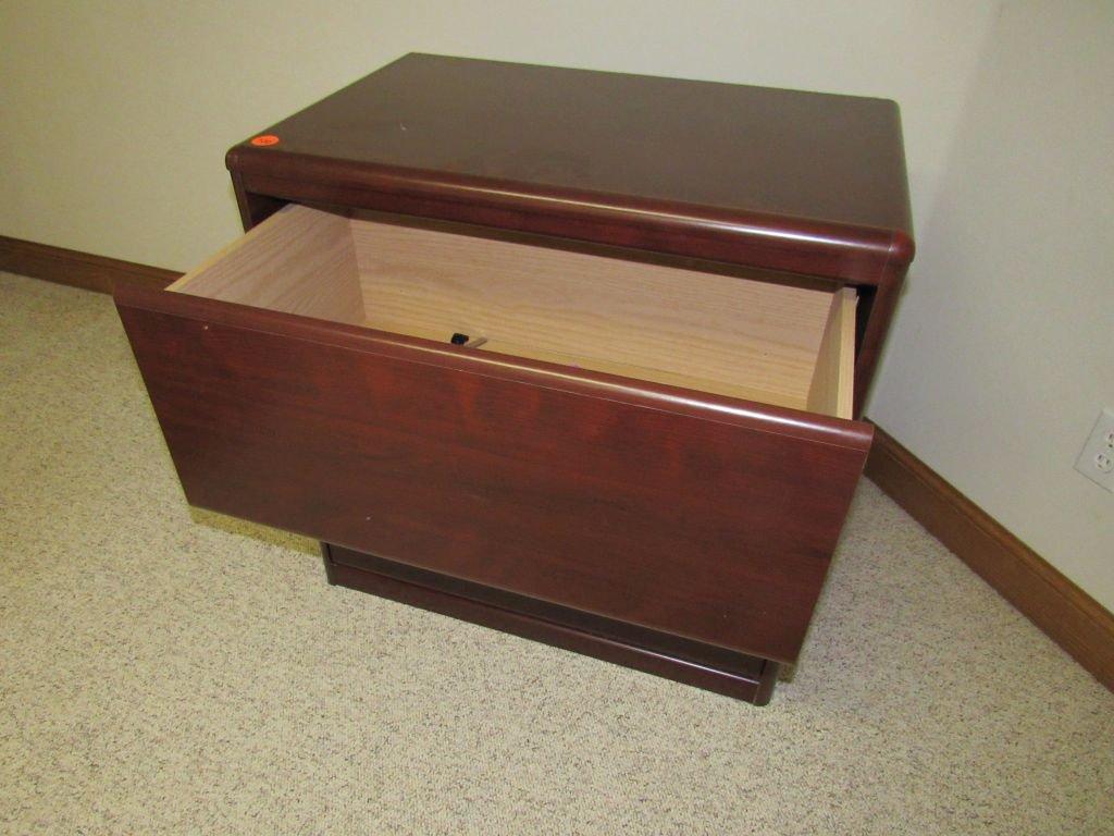 Lateral filing cabinet