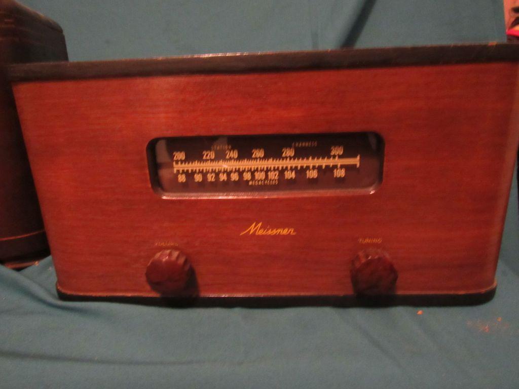Pair of Tabletop Radios