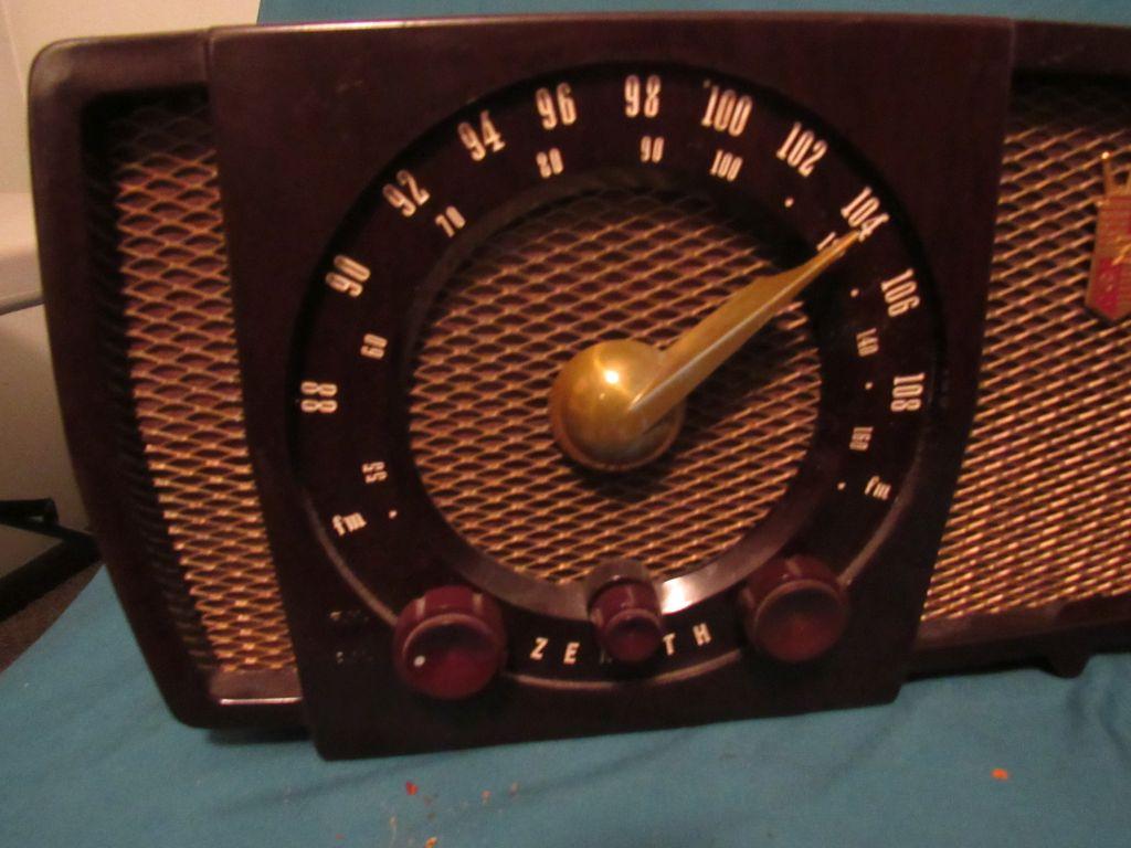 Pair of Tabletop Radios