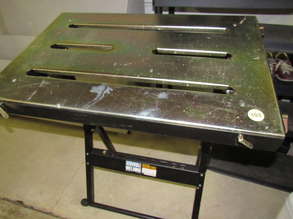 Welding table