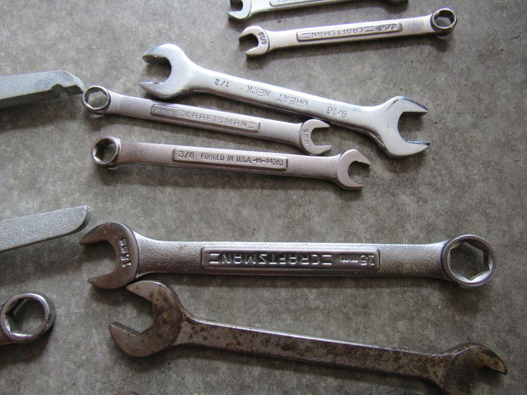 Opened/closed end wrenches