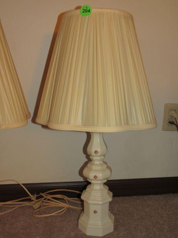 2 lamps