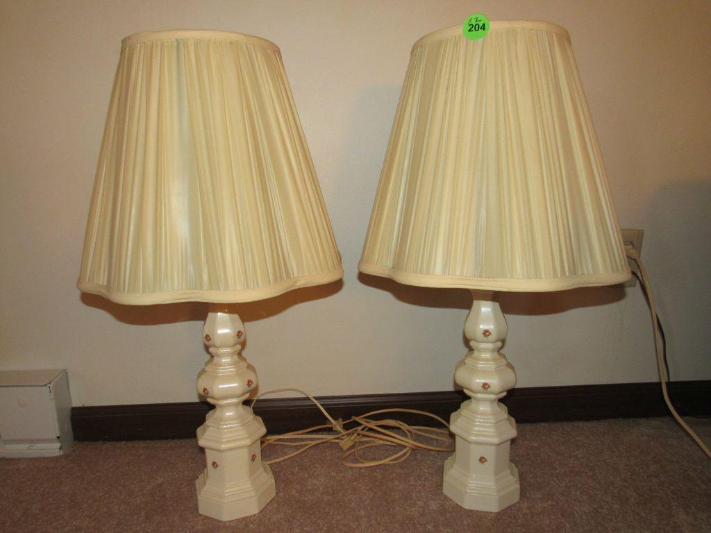 2 lamps