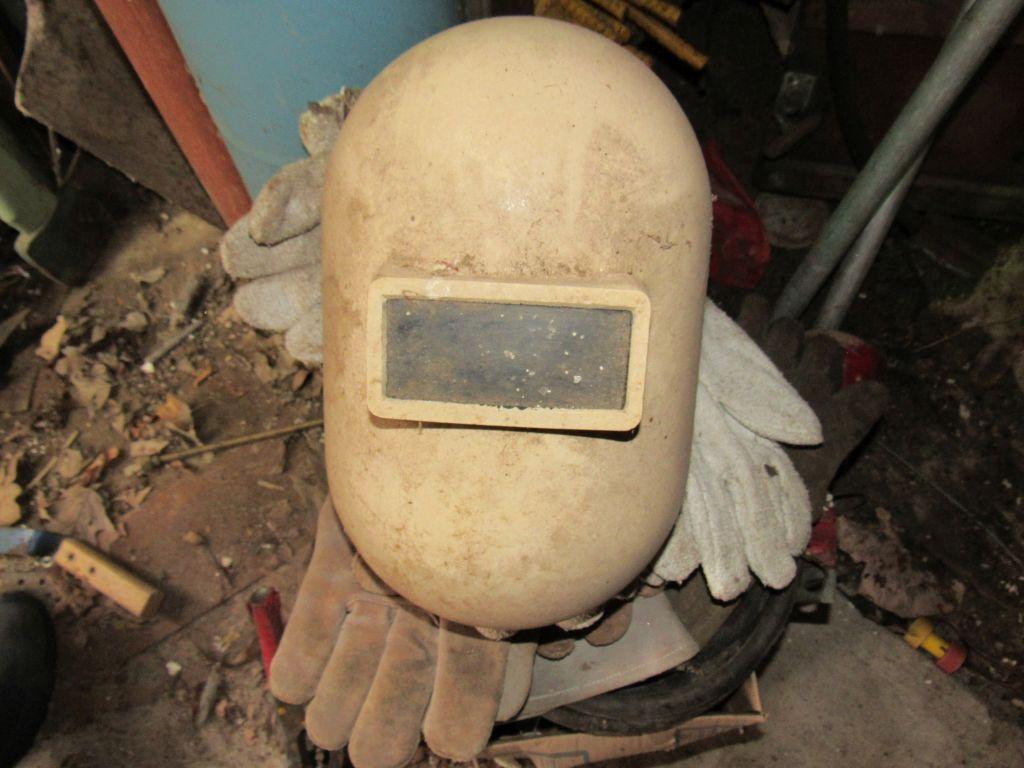 Welding Tanks & Masks