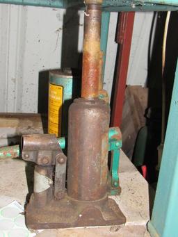 Hydraulic Jacks