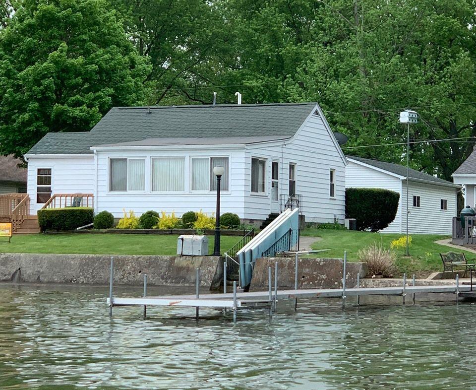 Lake Home on Russell Point, Hamilton Lake, Indiana