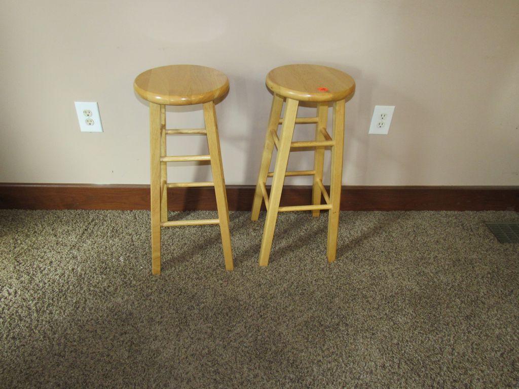 2 Wooden Stools