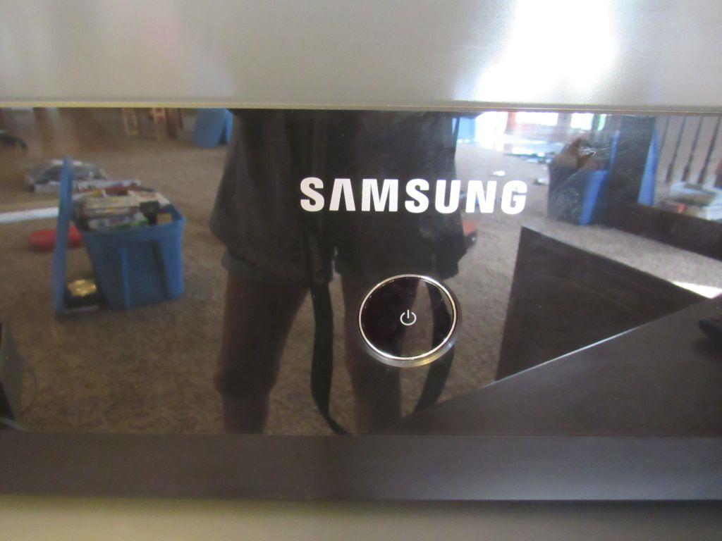 Samsung 60" Flat Panel Projection Television (need repair)