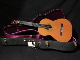 Dauphin Classic Guitar