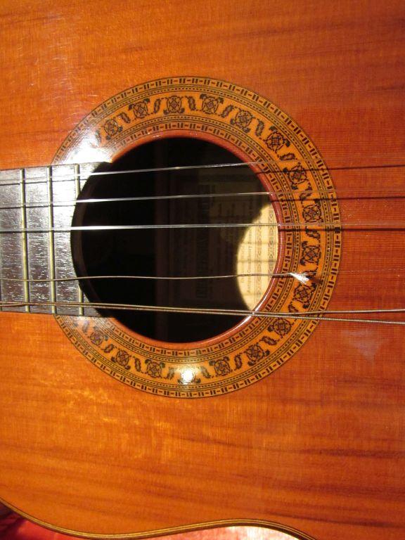 Hernandis Classical Guitar