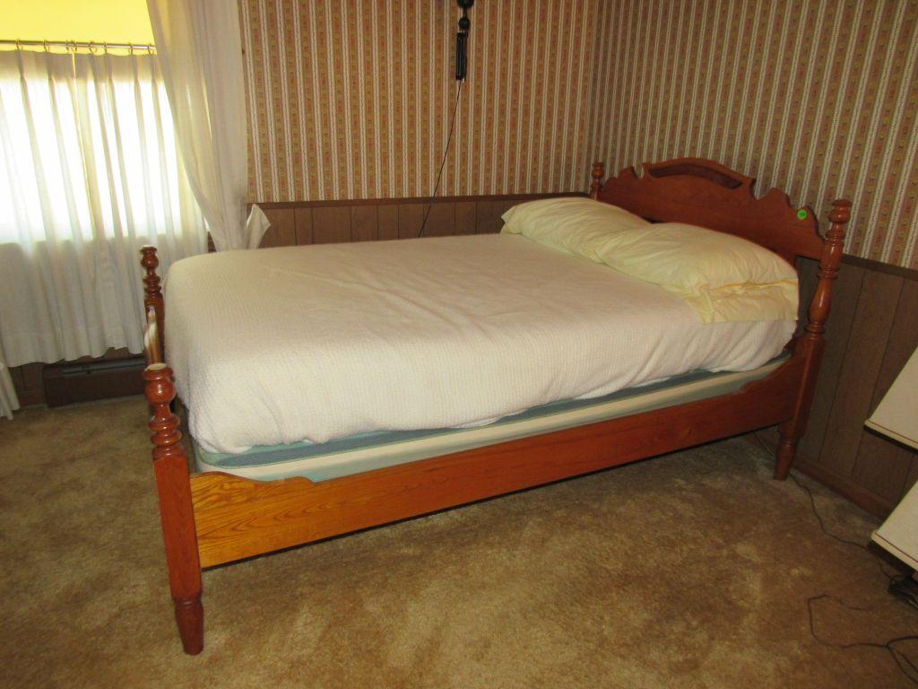 3/4 size bed