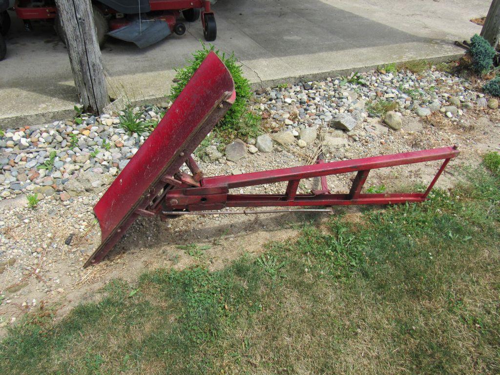 Wheel Horse lawn mower and blade