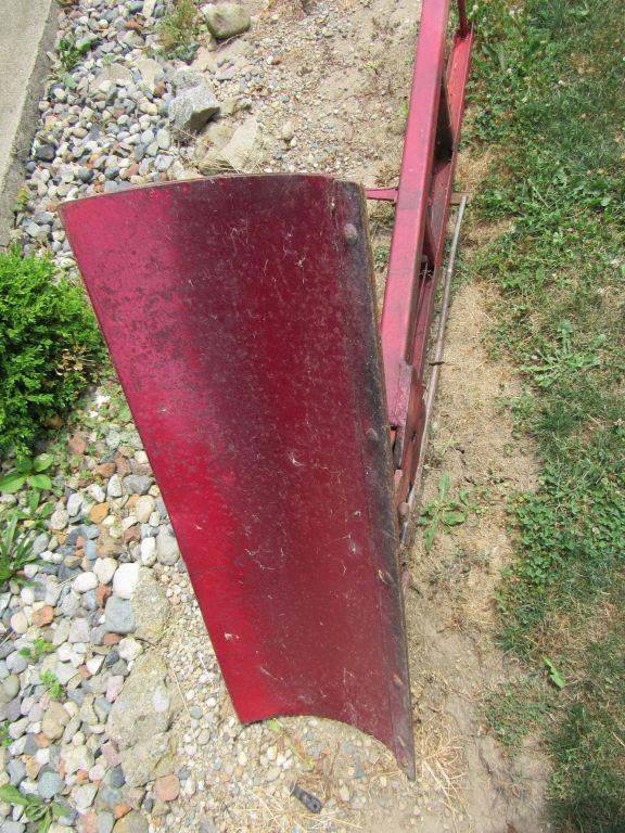 Wheel Horse lawn mower and blade