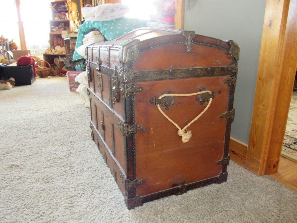 Wooden trunk