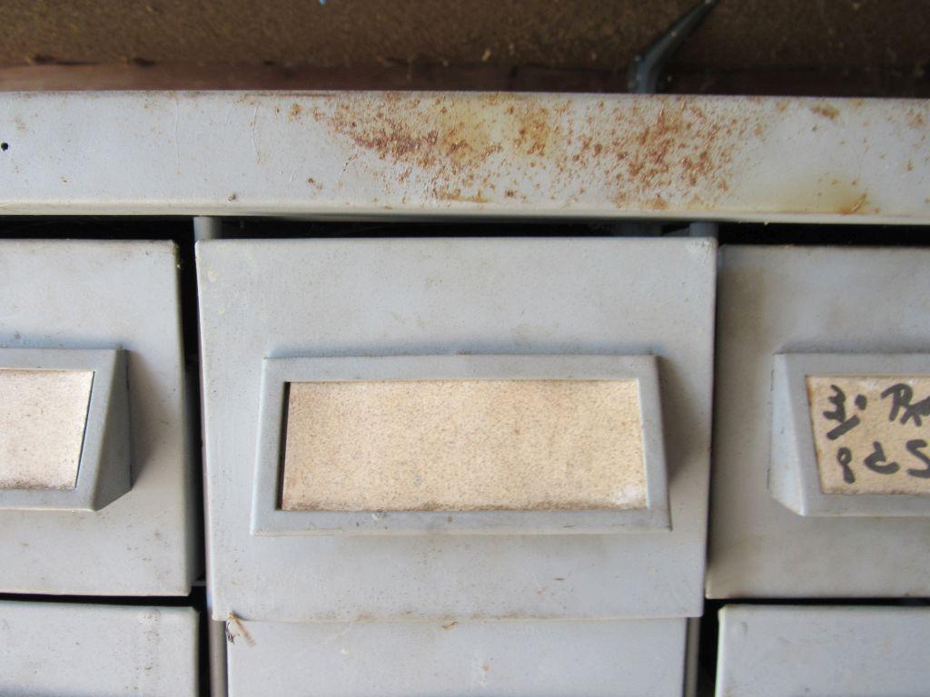 Metal storage cabinet