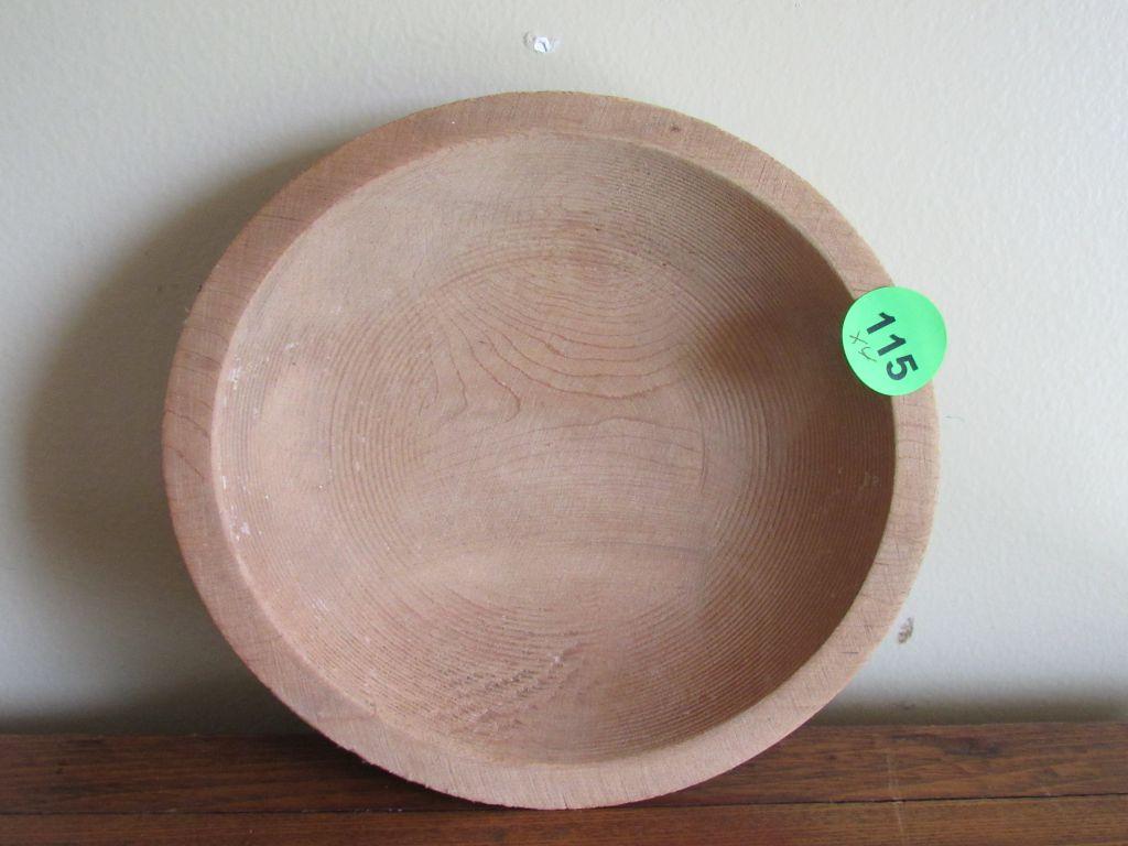 4 pc wooden bowl set
