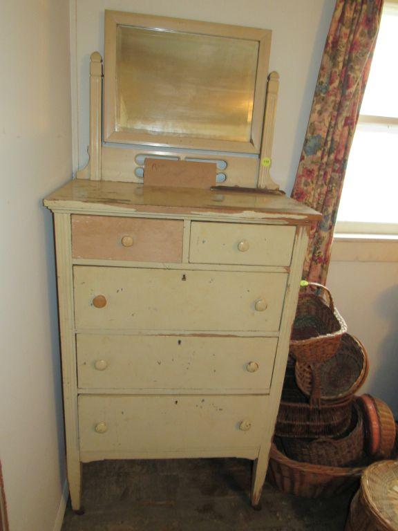 Vintage dresser